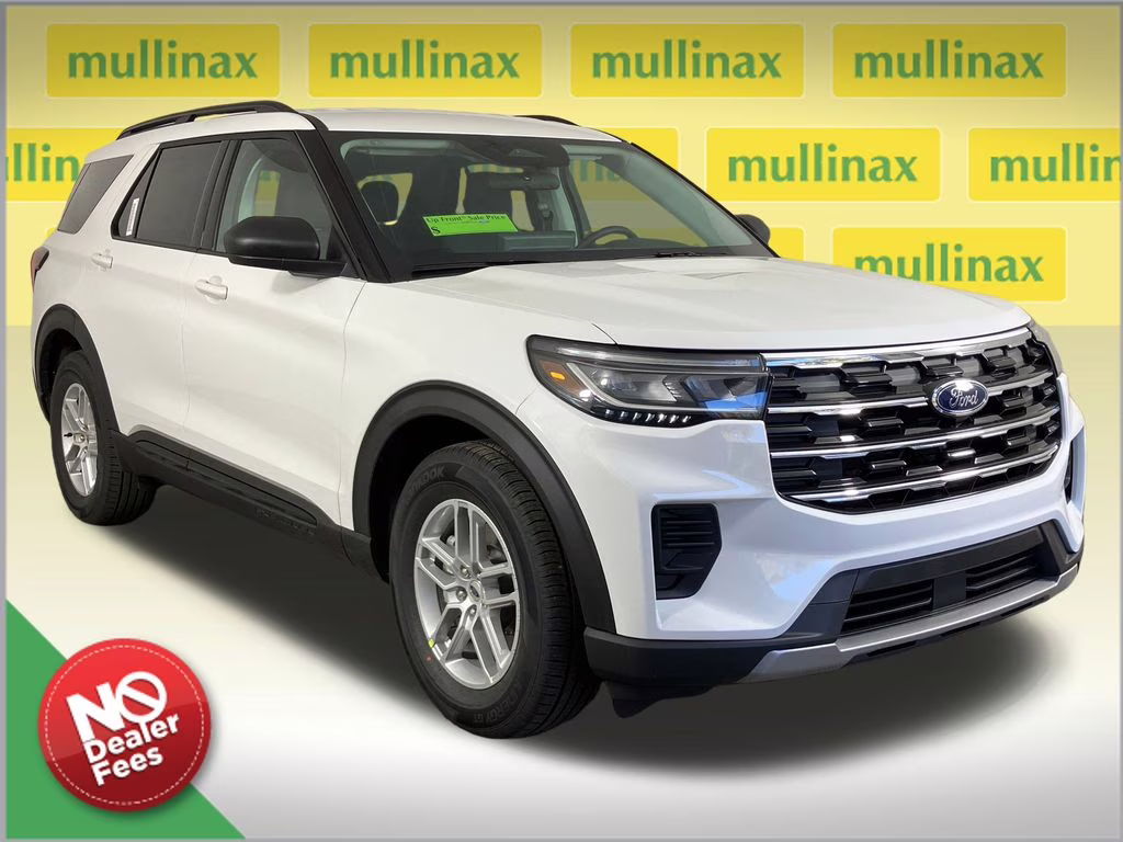 2026 Star White Metallic Tri-Coat Ford Explorer Active RWD SUV