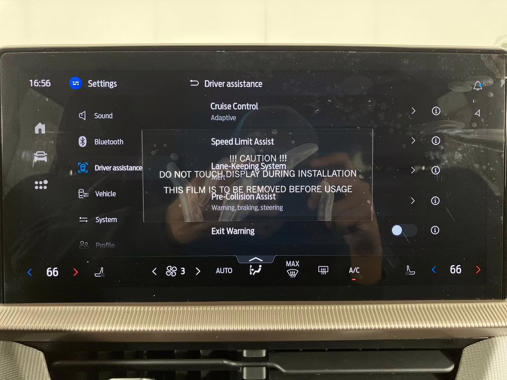 2026 Star White Metallic Tri-Coat Ford Explorer Active RWD SUV