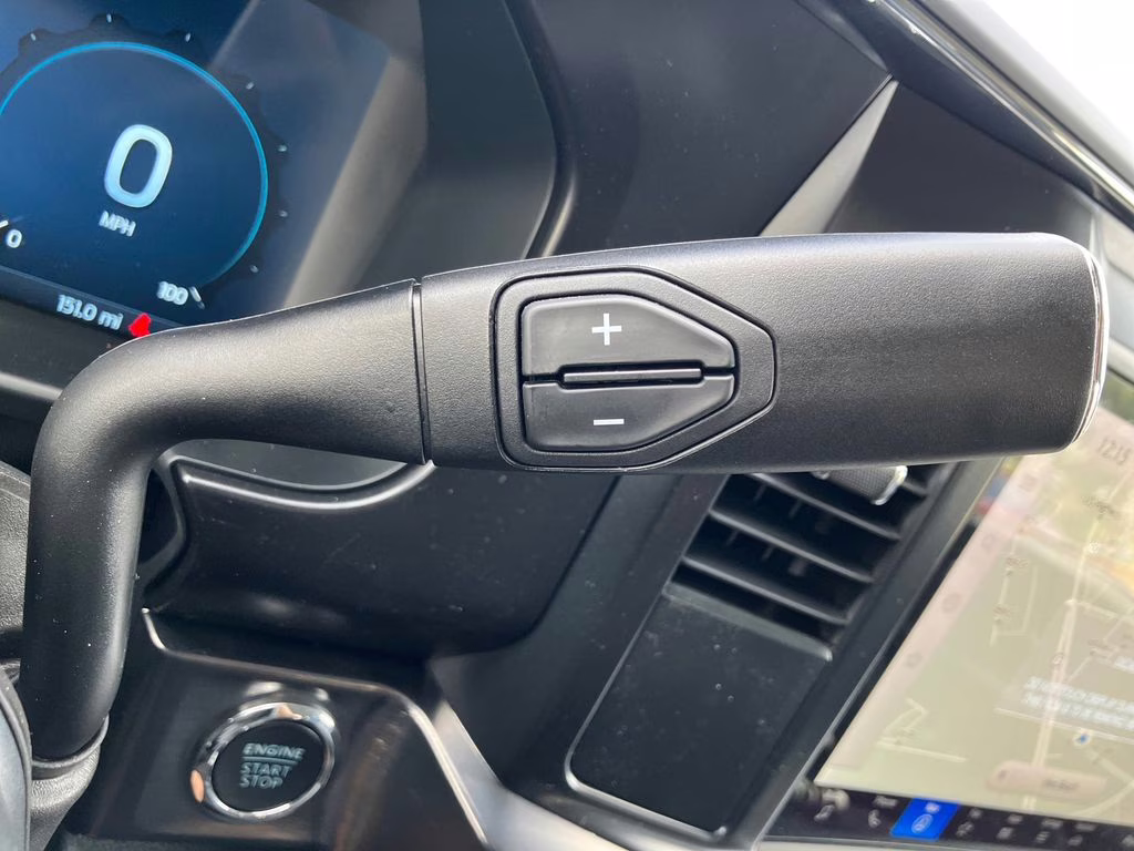 2026 Avalanche Ford Super Duty F-250 SRW Lariat 4X4 Truck