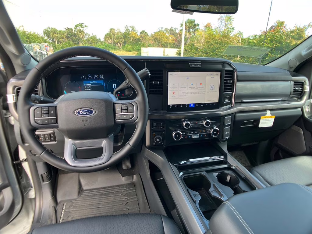 2026 Avalanche Ford Super Duty F-250 SRW Lariat 4X4 Truck