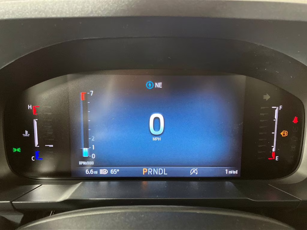 2026 Space White Metallic Ford Maverick XLT FWD Truck