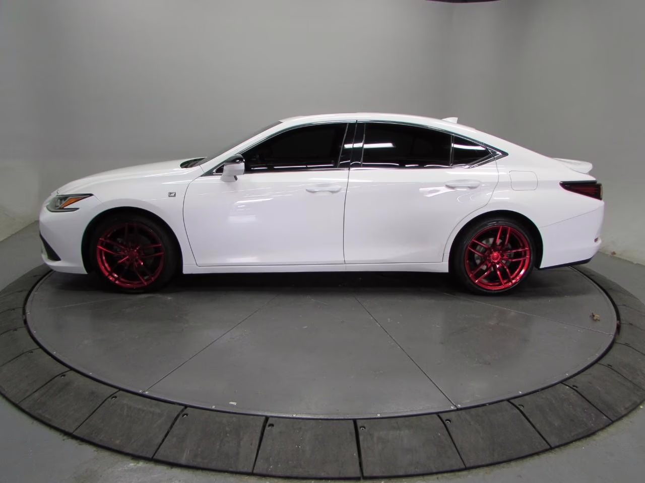 2020 Ultra White Lexus ES 350 F Sport FWD Sedan