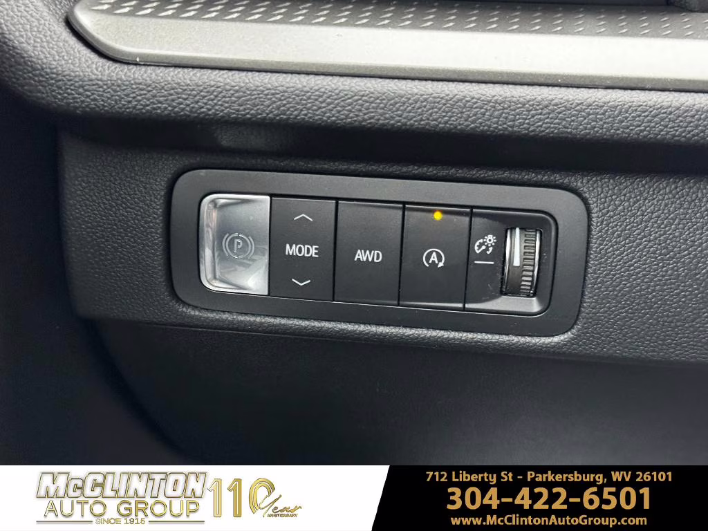 2026 Sterling Gray Metallic Chevrolet Traverse AWD LT AWD SUV