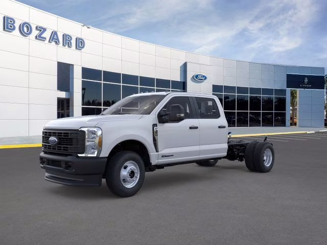 2026 Oxford White Ford Super Duty F-350 DRW XL DRW 4X4 Chassis