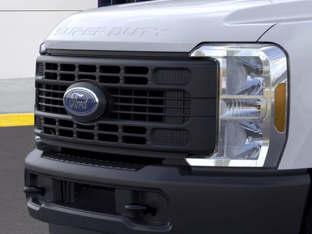 2026 Oxford White Ford Super Duty F-350 DRW XL DRW 4X4 Chassis