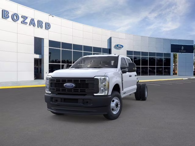 2026 Oxford White Ford Super Duty F-350 DRW XL DRW 4X4 Chassis