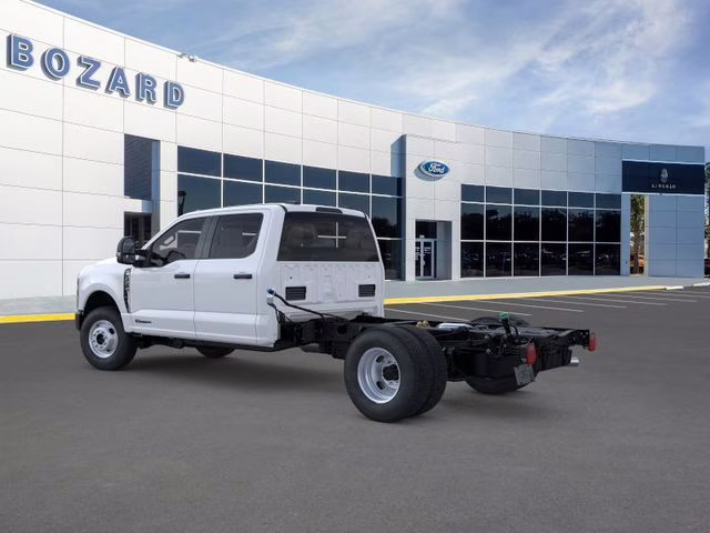 2026 Oxford White Ford Super Duty F-350 DRW XL DRW 4X4 Chassis