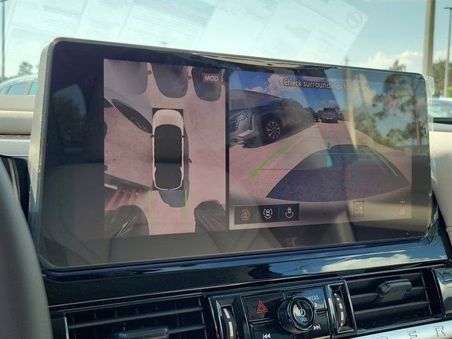 2026 White Pearl Nissan Pathfinder SL 4X4 SUV