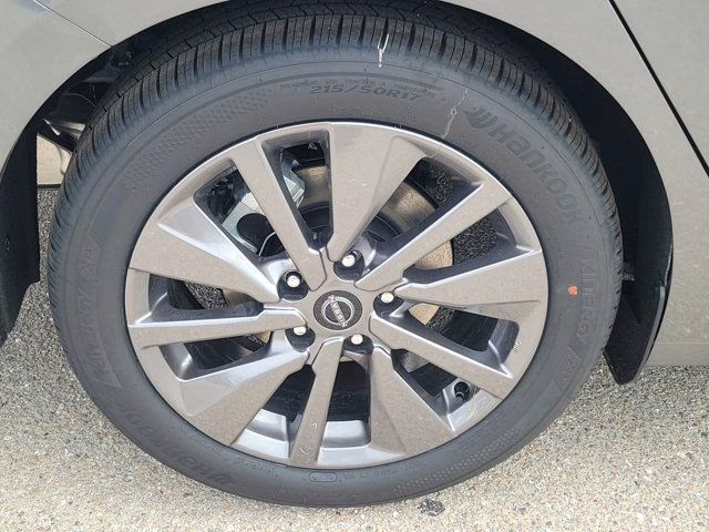 2026 Gun Metallic Nissan Sentra SL FWD Sedan