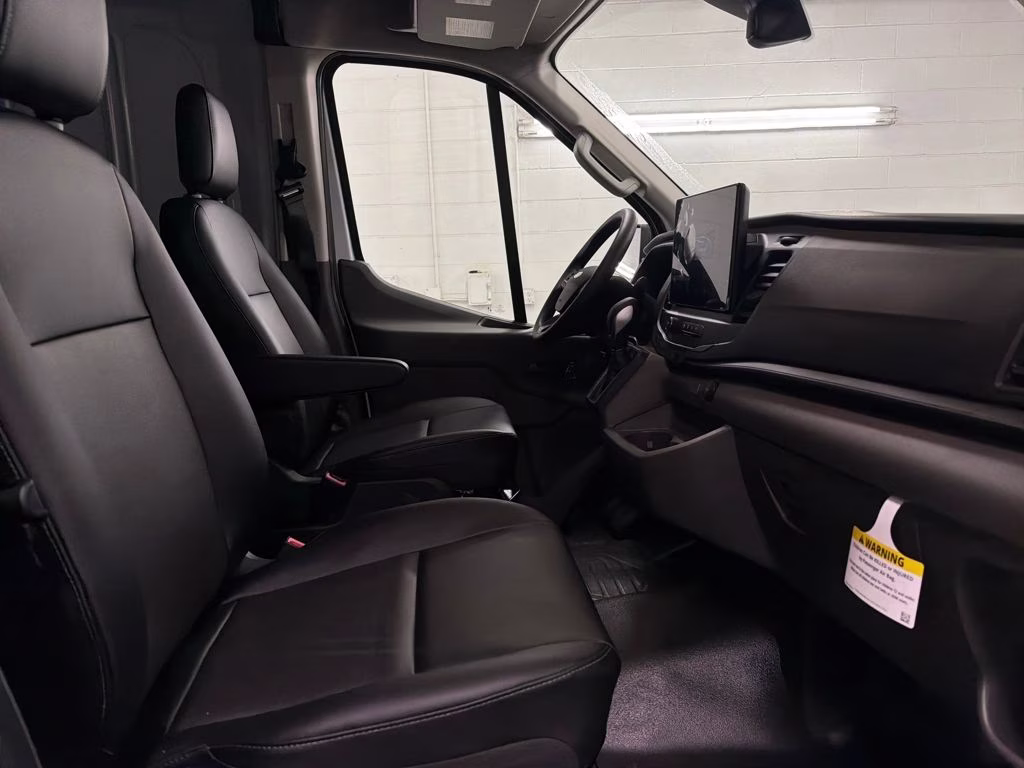 2026 OXFORD WHITE Ford Transit-250 XL RWD Van
