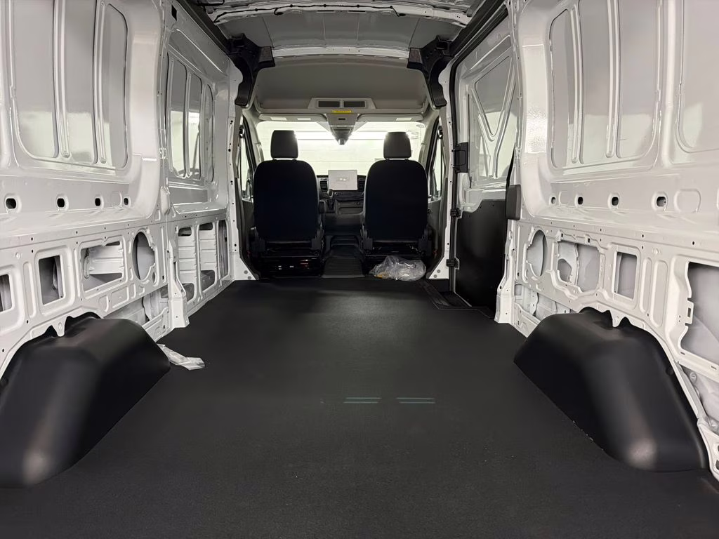2026 OXFORD WHITE Ford Transit-250 Base RWD Van