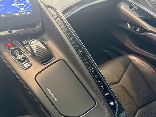 2023 Arctic White Chevrolet Corvette Stingray RWD Convertible