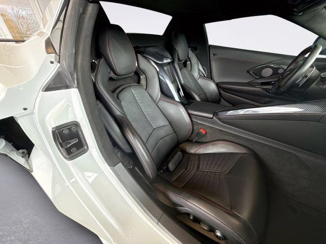 2023 Arctic White Chevrolet Corvette Stingray RWD Convertible