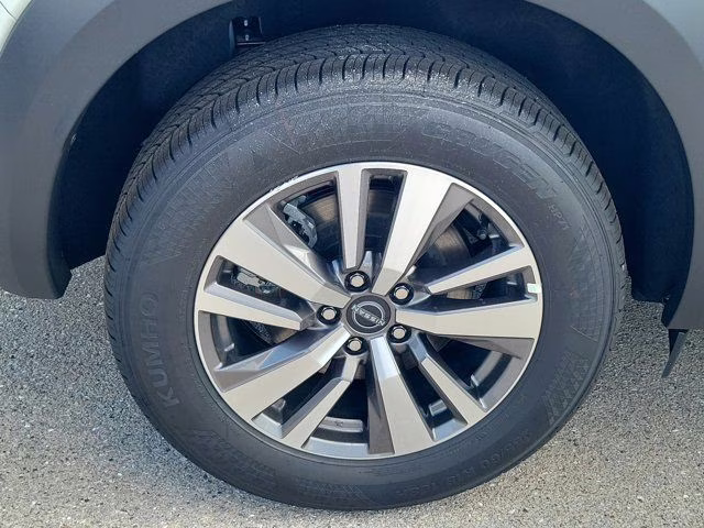 2026 Everest White Pearl Tricoat Nissan Pathfinder SL 4X4 SUV