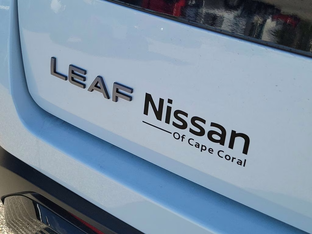 2026 Everest White Pearl Tricoat Nissan LEAF S+ FWD SUV