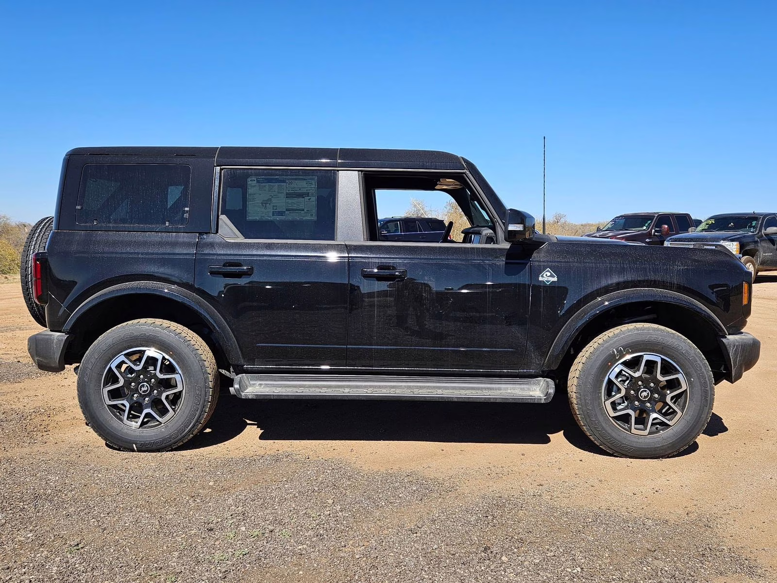 2025 Shadow Black Ford Bronco Outer Banks 4X4 SUV
