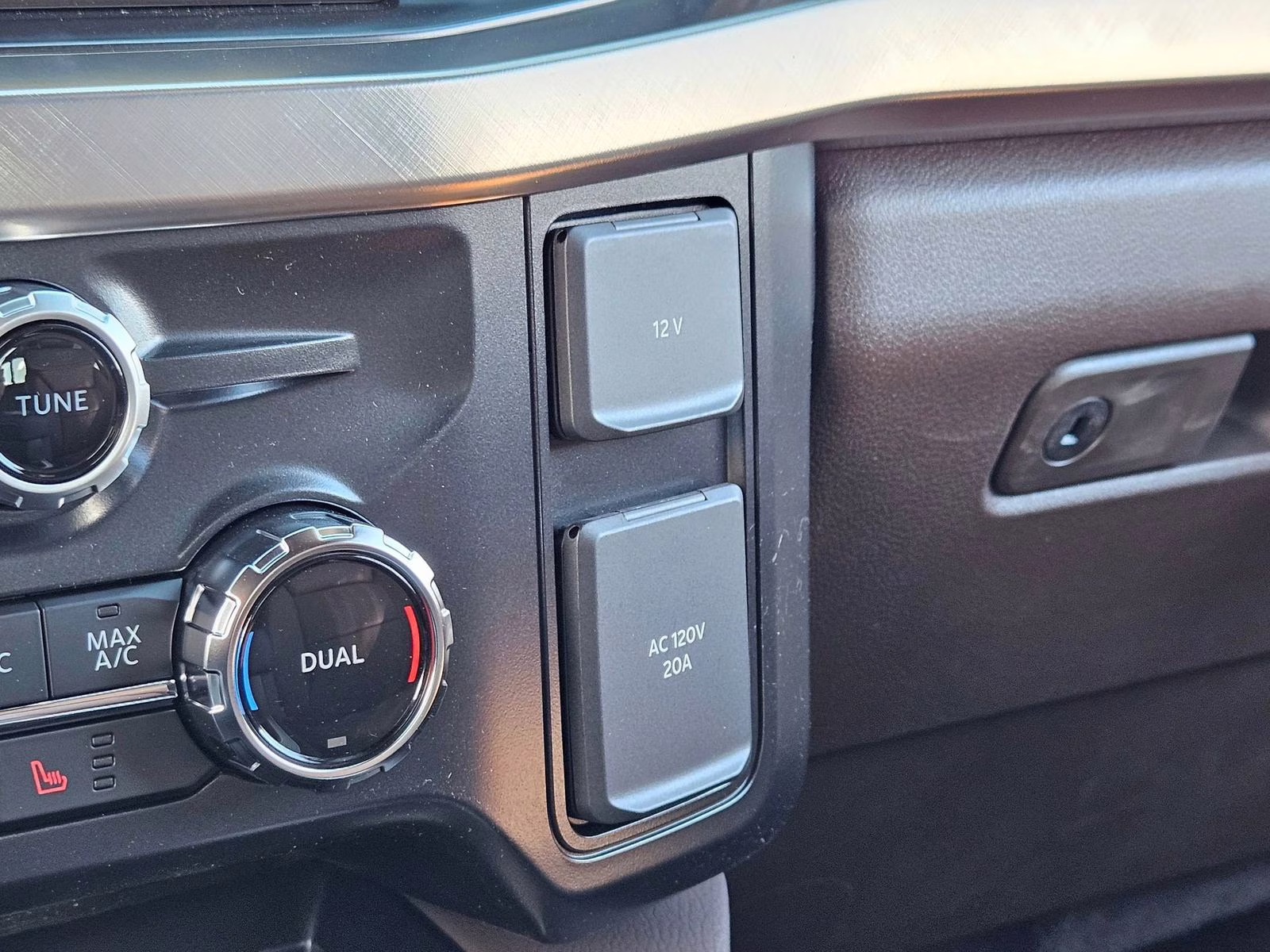 2026 Brown Ford Super Duty F-350 SRW King Ranch 4X4 Truck