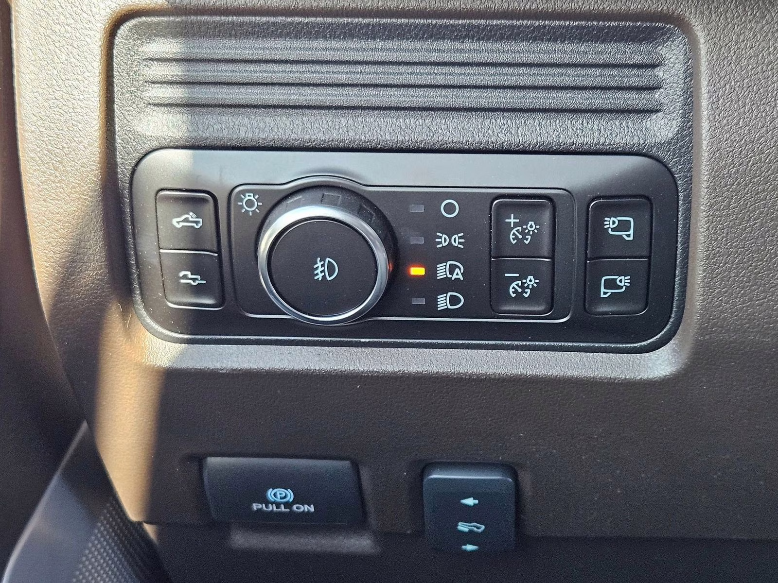 2026 White Metallic Ford Super Duty F-350 SRW King Ranch 4X4 Truck