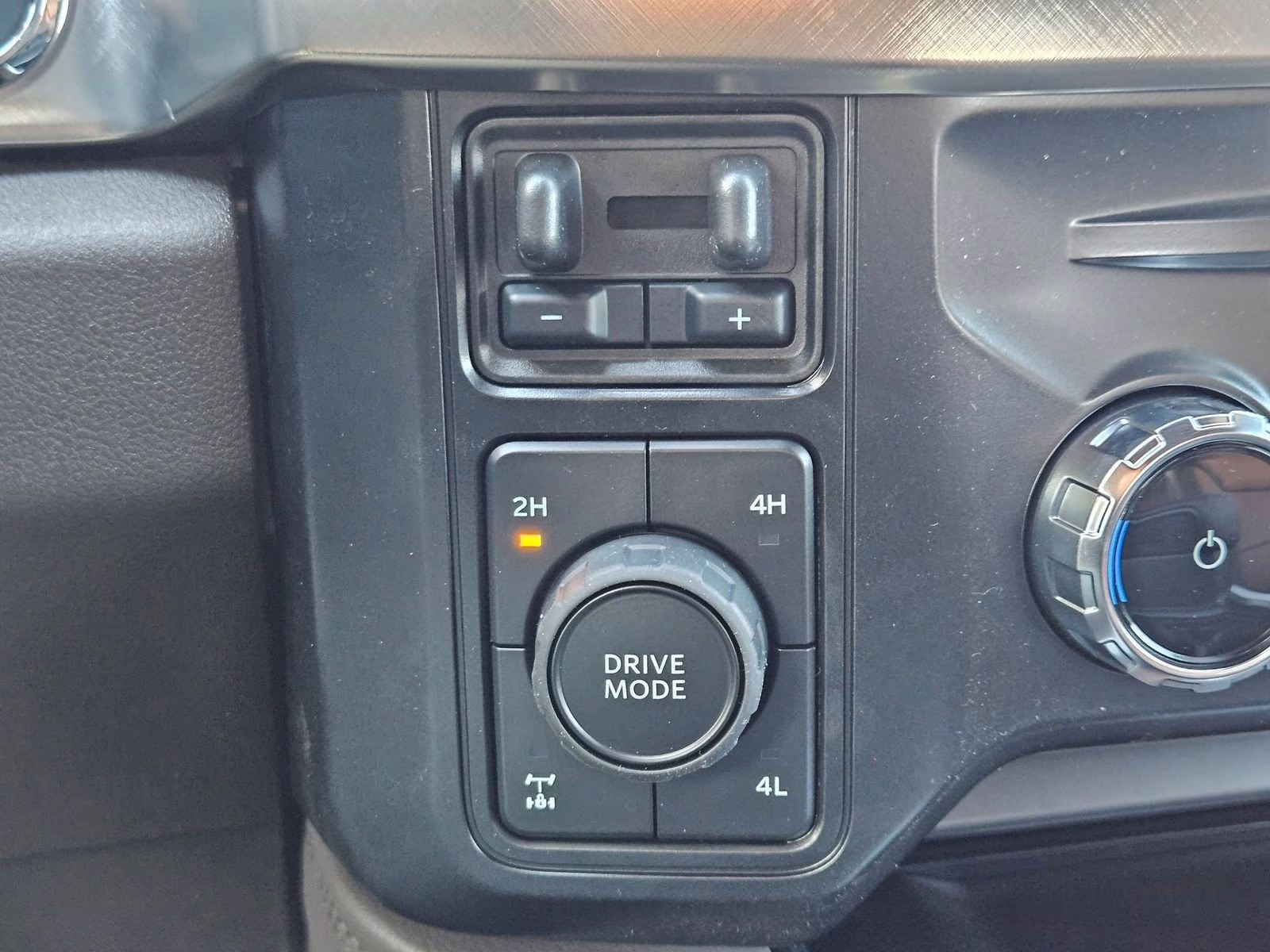 2026 White Metallic Ford Super Duty F-350 SRW King Ranch 4X4 Truck