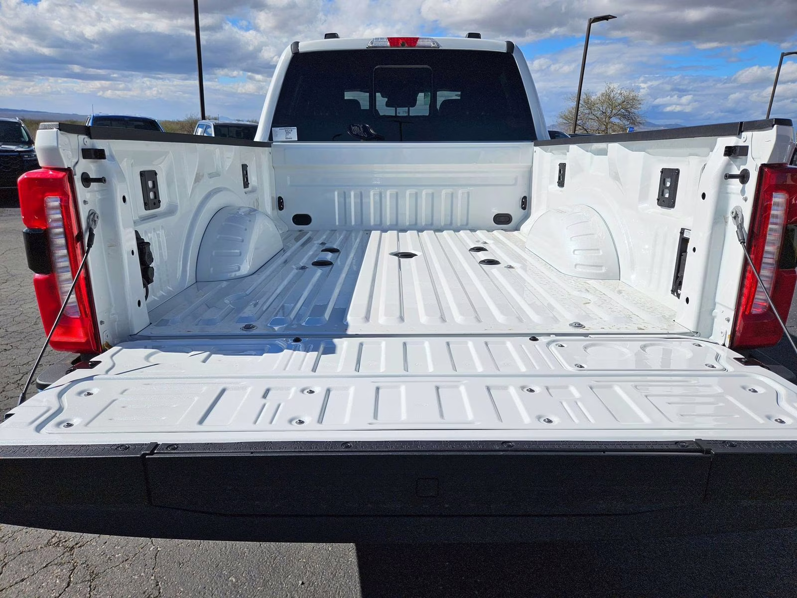 2026 White Metallic Ford Super Duty F-350 SRW King Ranch 4X4 Truck