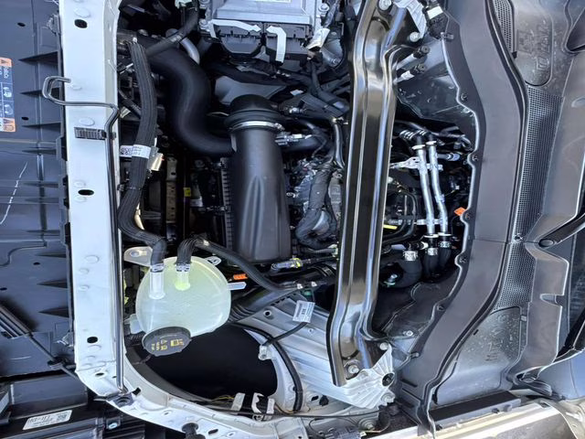 2026 White Ford Explorer ST-Line RWD SUV