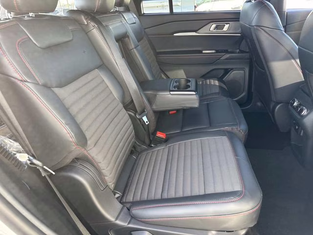 2026 White Ford Explorer ST-Line RWD SUV