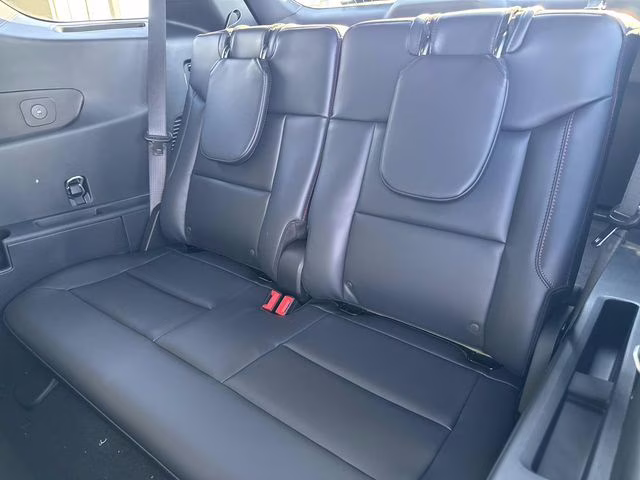 2026 White Ford Explorer ST-Line RWD SUV