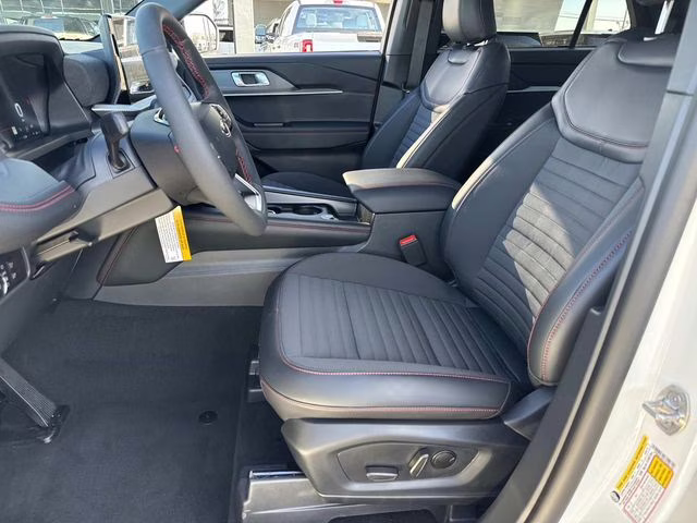 2026 White Ford Explorer ST-Line RWD SUV