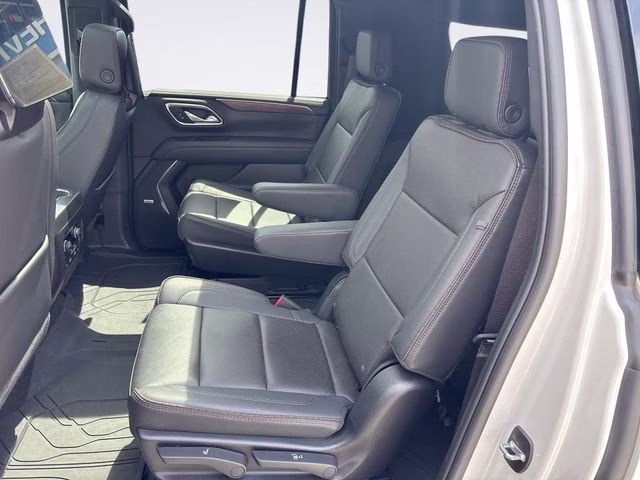 2024 Pearl Chevrolet Suburban High Country 4X4 SUV