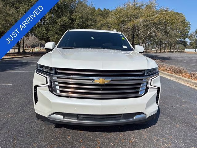2024 Pearl Chevrolet Suburban High Country 4X4 SUV