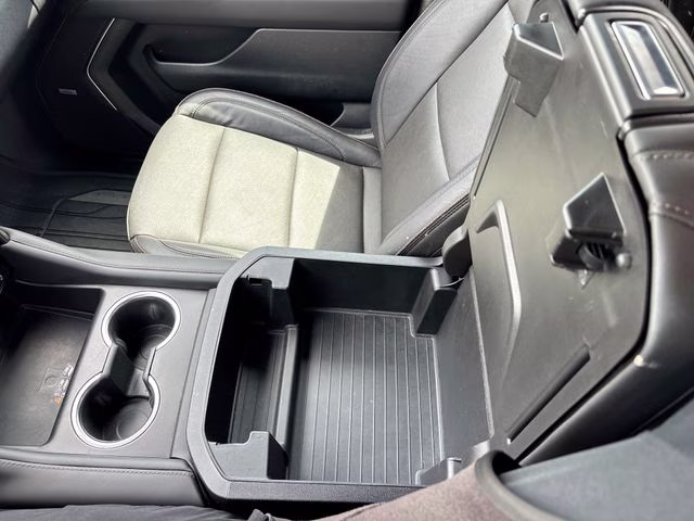 2024 Pearl Chevrolet Suburban High Country 4X4 SUV