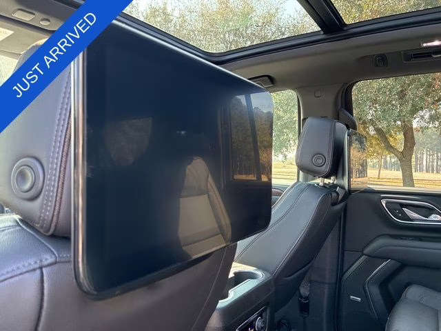 2024 Pearl Chevrolet Suburban High Country 4X4 SUV