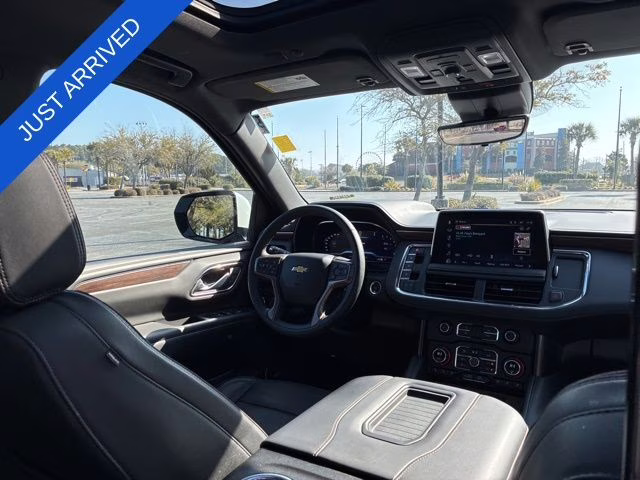 2024 Pearl Chevrolet Suburban High Country 4X4 SUV