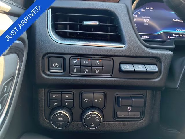 2024 Pearl Chevrolet Suburban High Country 4X4 SUV