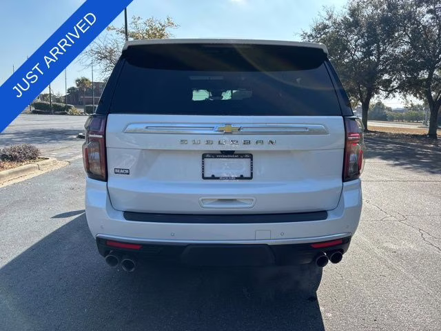 2024 Pearl Chevrolet Suburban High Country 4X4 SUV
