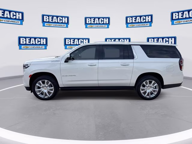 2024 Pearl Chevrolet Suburban High Country 4X4 SUV