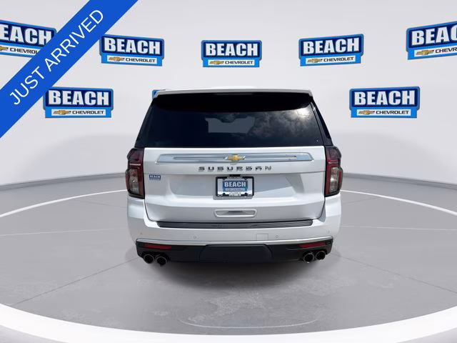 2024 Pearl Chevrolet Suburban High Country 4X4 SUV