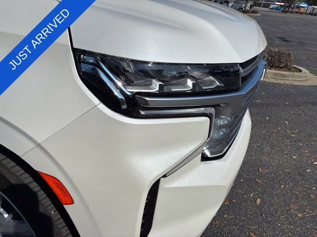 2024 Pearl Chevrolet Suburban High Country 4X4 SUV