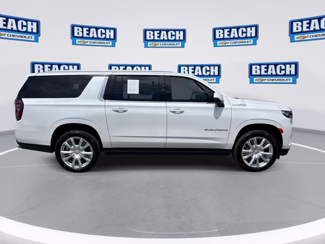 2024 Pearl Chevrolet Suburban High Country 4X4 SUV