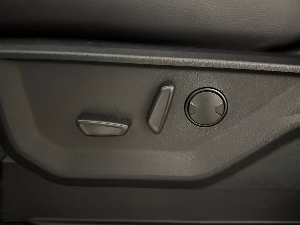 2026 Agate Black Metallic Ford F-150 Lariat 4X4 Truck