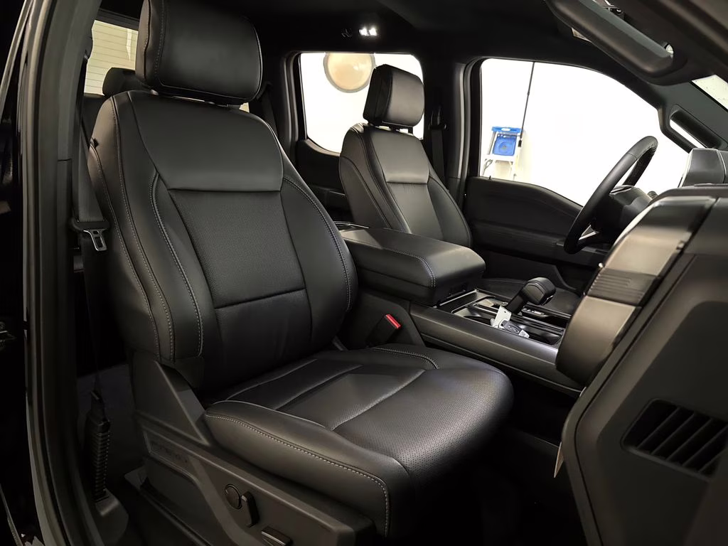 2026 Agate Black Metallic Ford F-150 Lariat 4X4 Truck