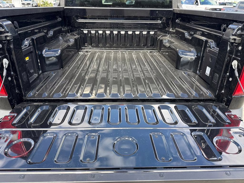 2026 Shadow Black Ford Maverick XLT AWD Truck