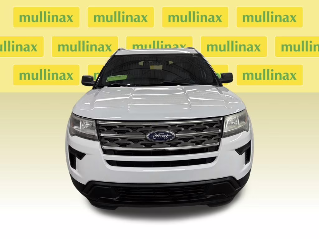 2019 Oxford White Ford Explorer Base FWD SUV