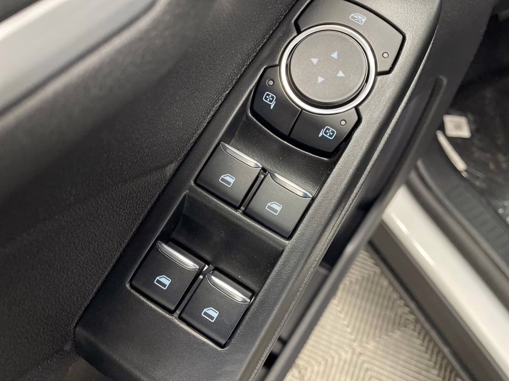 2026 STAR WHITE TRI-COAT Ford Escape Plug-In Hybrid Base FWD SUV