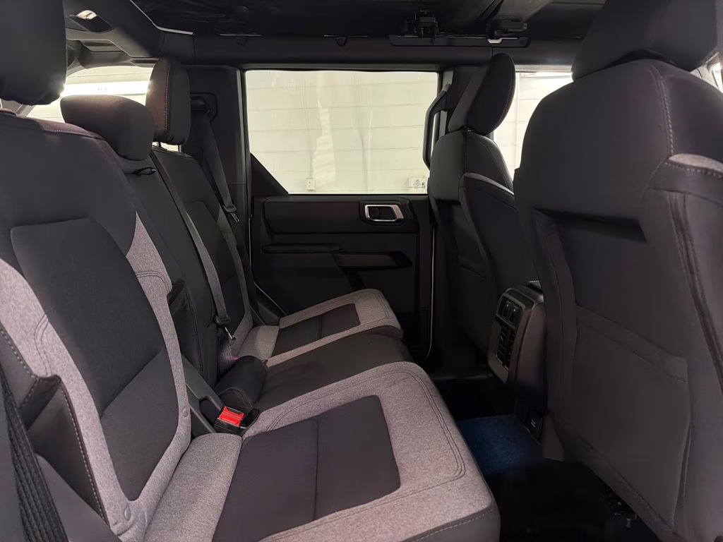 2025 OXFORD WHITE Ford Bronco Big Bend 4X4 SUV