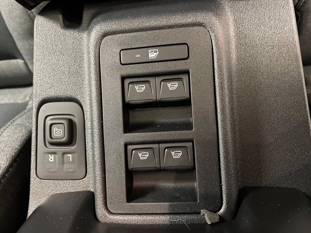 2025 OXFORD WHITE Ford Bronco Big Bend 4X4 SUV