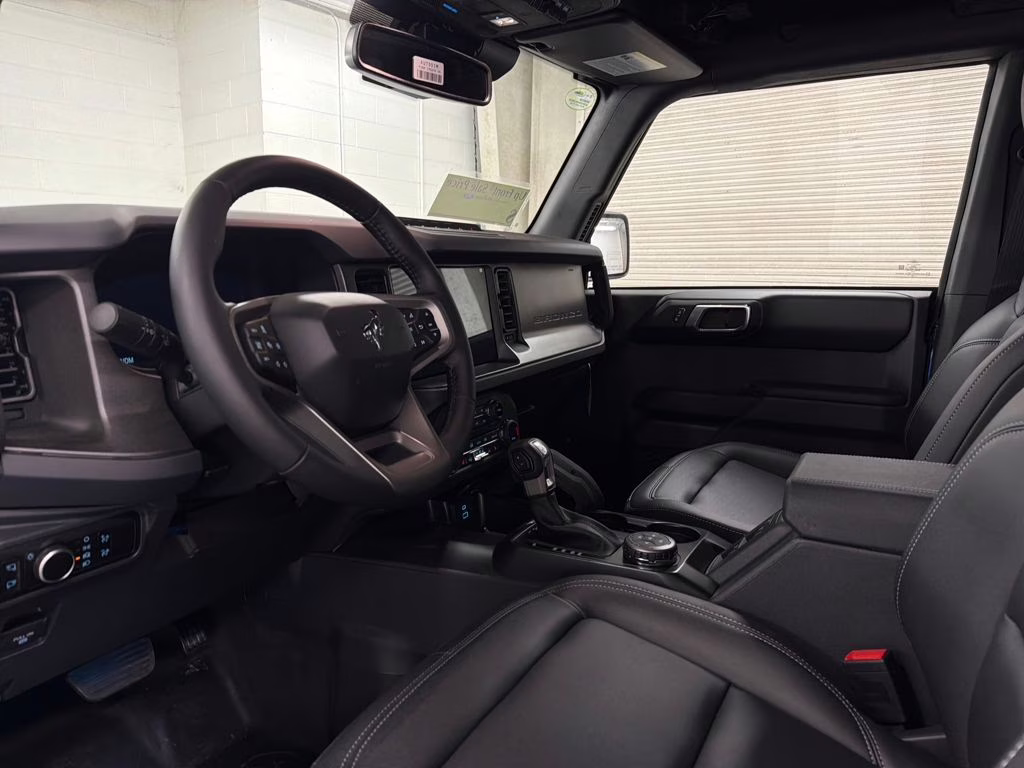 2025 VELOCITY BLUE Ford Bronco Badlands 4X4 SUV