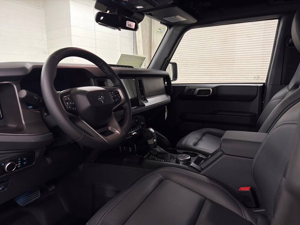 2025 SHADOW BLACK Ford Bronco Badlands 4X4 SUV