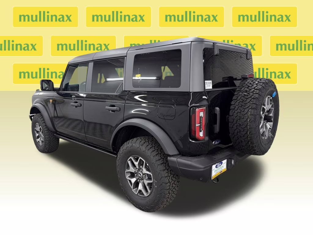 2025 SHADOW BLACK Ford Bronco Badlands 4X4 SUV