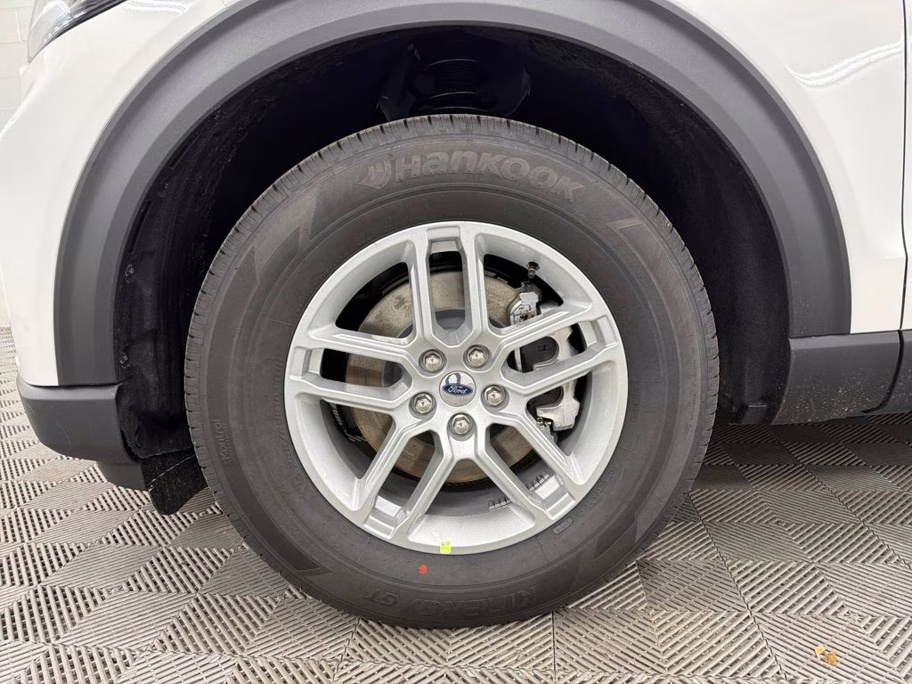 2026 STAR WHITE TRI-COAT Ford Explorer Active RWD SUV